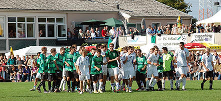 Pauli-Spiel-Jubel Bezirkssportanlage TSG Emmerthal 